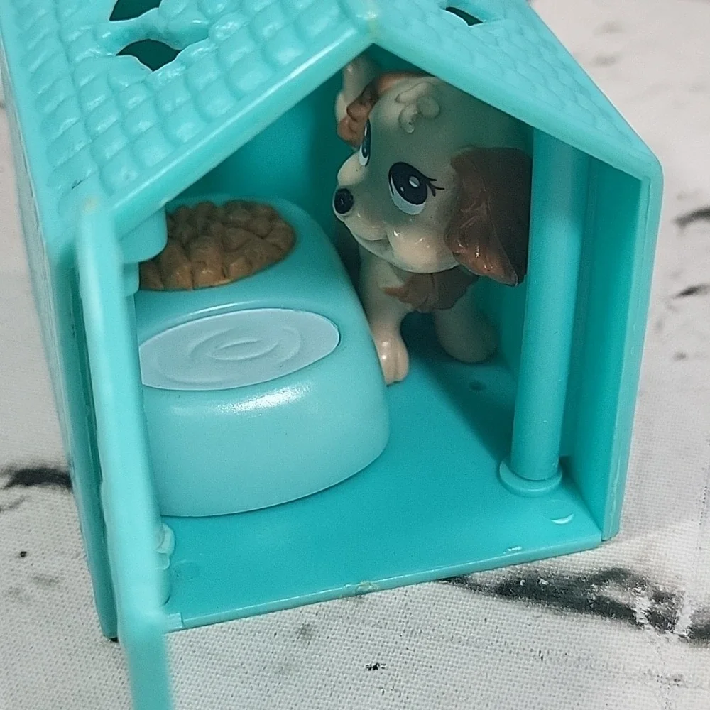 Vintage Dollhouse‎ Pet Puppy Dog With Dog House Food Water Dish Kid Kore 1994